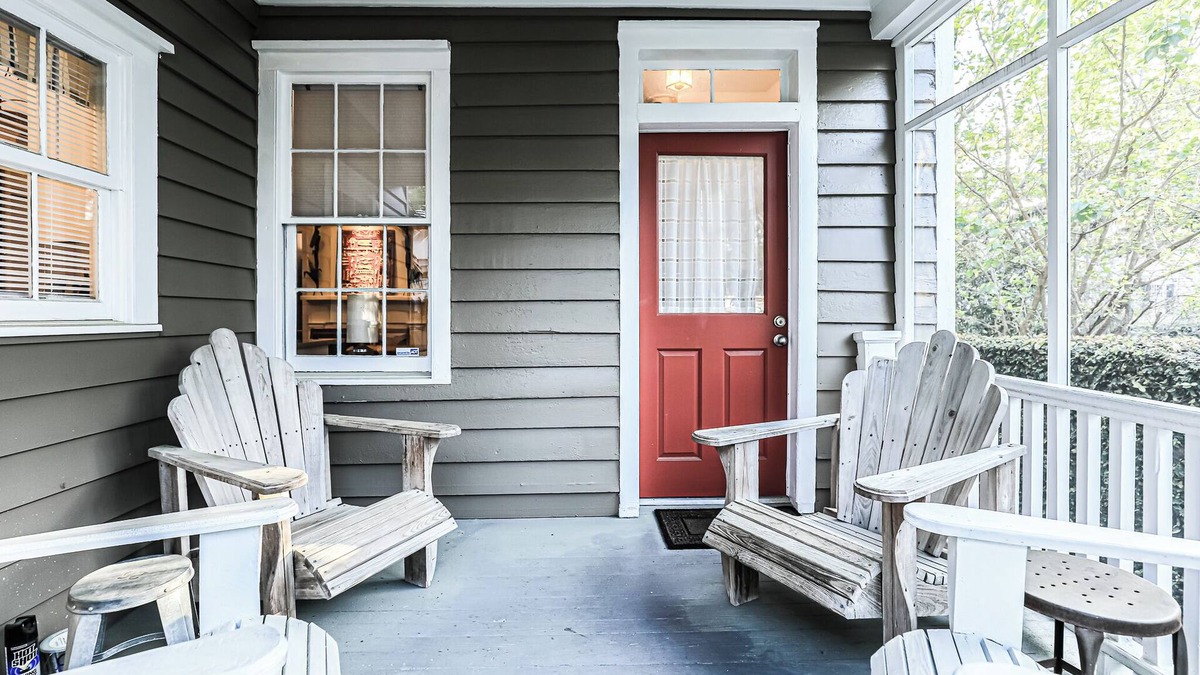 Beach Institute House | Jingle Bells Square House