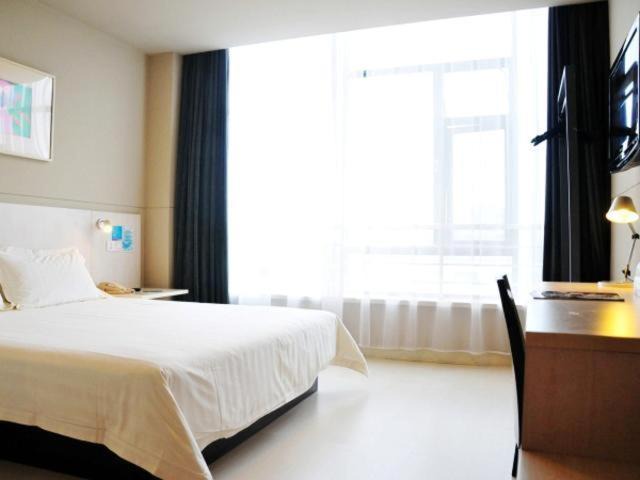 Wujiang Hotel | Jinjiang Inn Wujiang Zhongshan North Road