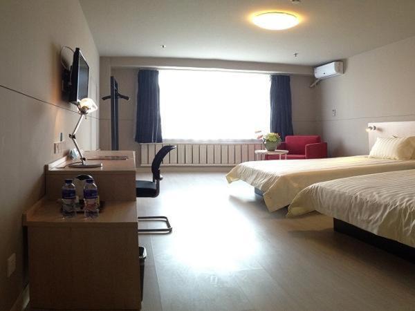 Zhanqian District Hotel | Jinjiang Inn Yingkou Railway Station Dongsheng Market