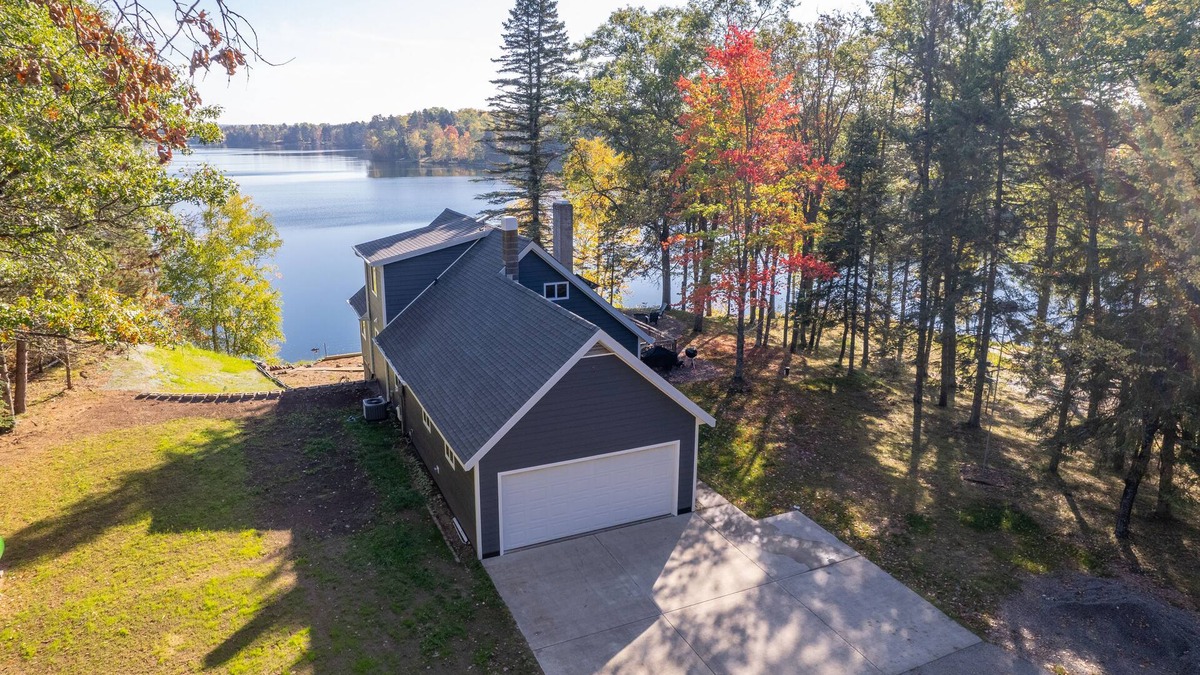 Crystal Falls House | JJ's Lakeside Hideaway: Summer Fun with Swimming and Sandy Beaches
