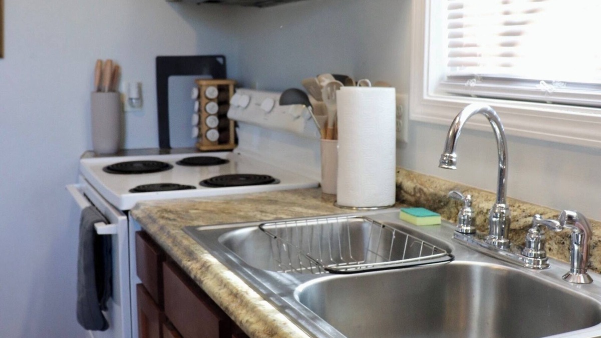 Hobucken House | JJ's Lodge: Fisherman’s & Hunters Getaway