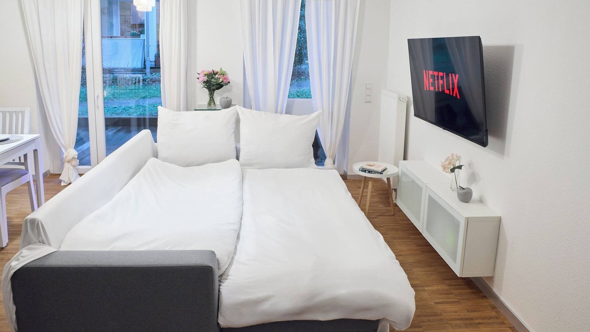 Walldorf Apartment | JJ-TS - Central apartment - near SAP - parking lot - terrace