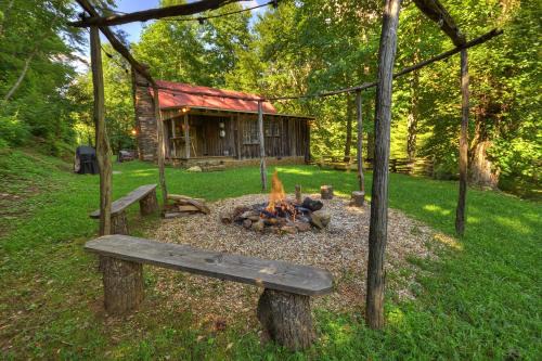 Epworth House | JME Retreat at the Cohutta Reserve - Pet Friendly