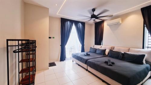 Johor Bahru House | JMKT 549 Homestay Mutiara Rini 8-10 pax