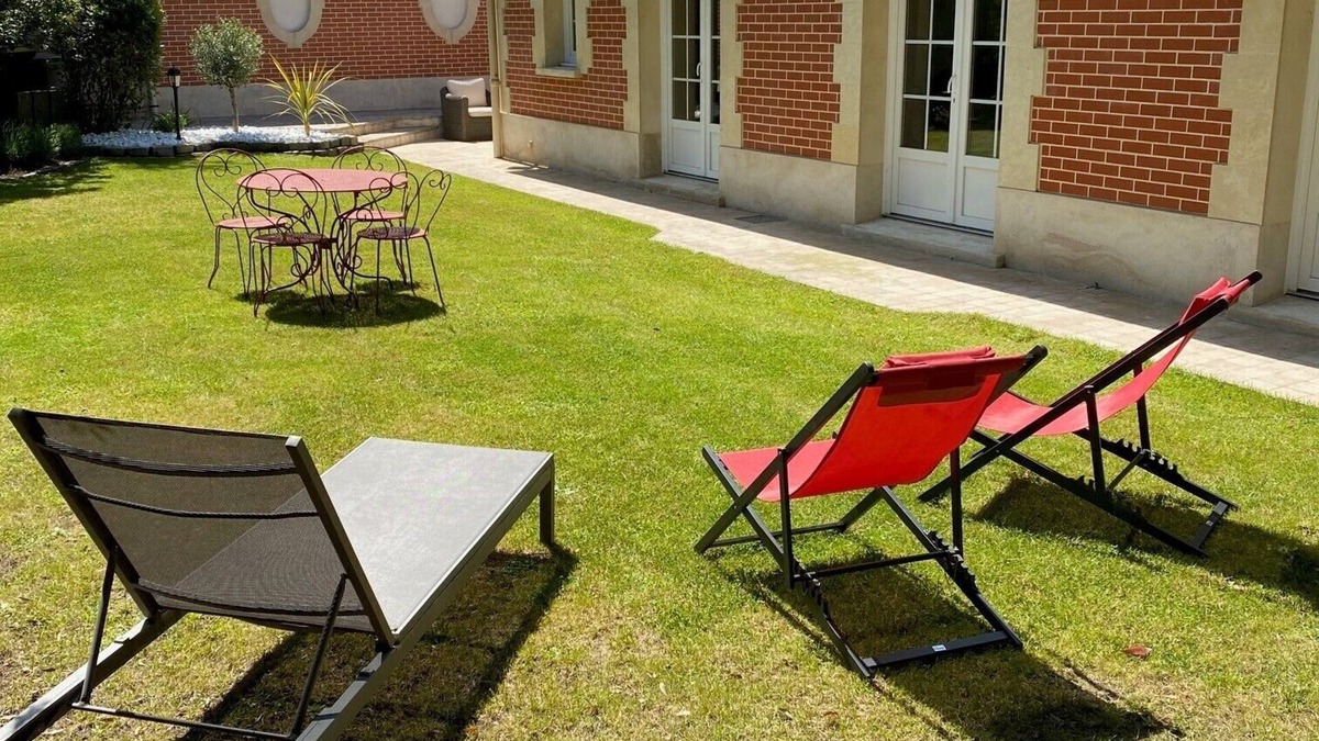 Le Vesinet House | JO 2024 - Maison de Charme à 15mns de Paris Dans un Écrin de Verdure Proche RER
