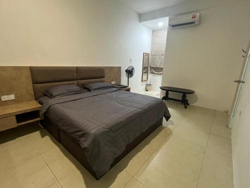 Lutong Apartment | Jo's