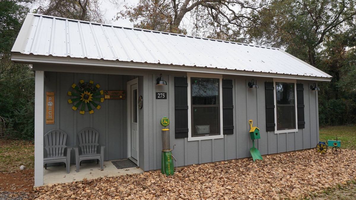 Caldwell Cottage | John Deere Tiny House #275 at Copperas Creek