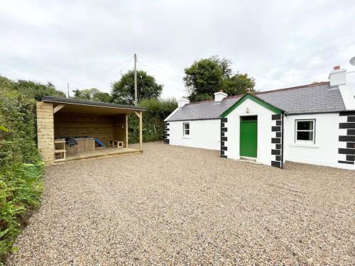 Lettermacaward House | John the mills cottage spaHot tub private beach
