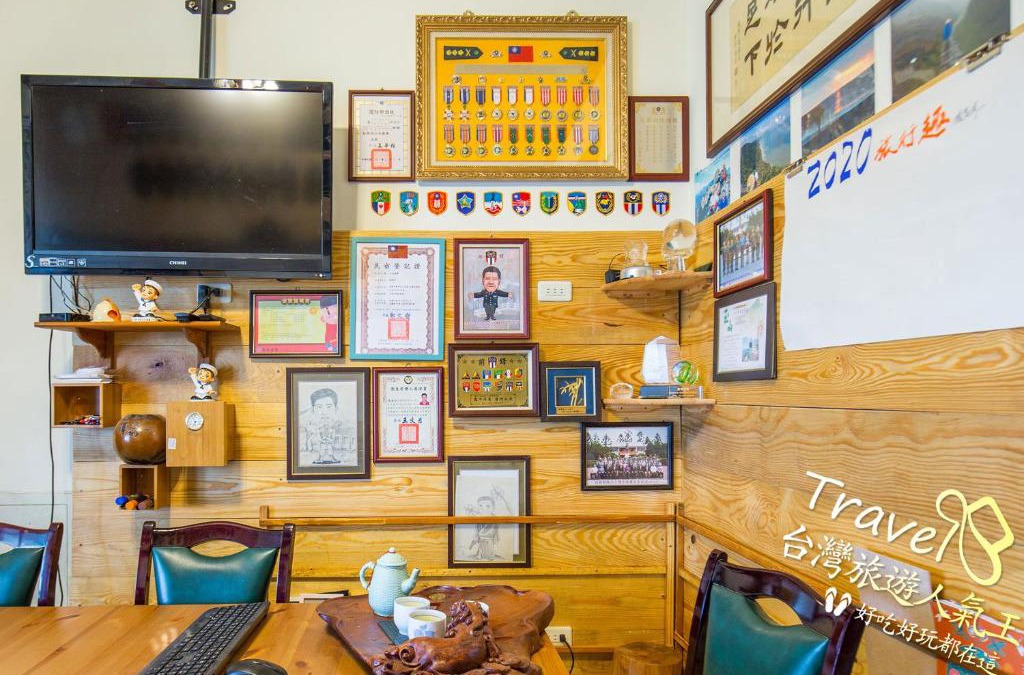 Longtan District Bed & Breakfast | Johnnie's Inn