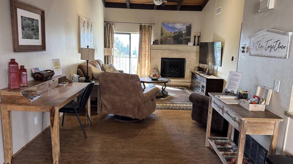 Oak Creek Condo | Johnny's Sedona Getaway - 2 Primary Suites 2 Bath