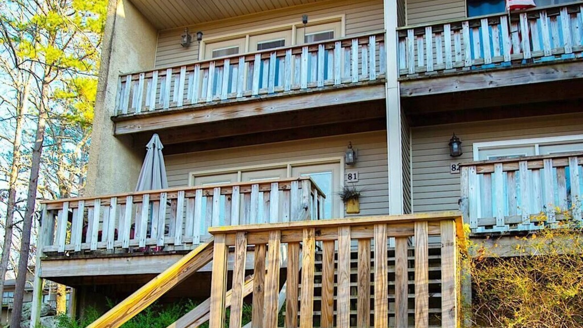 Fairfield Bay Condo | Join us @ Fairfield Bay-Ozark Mountain Lake Resort