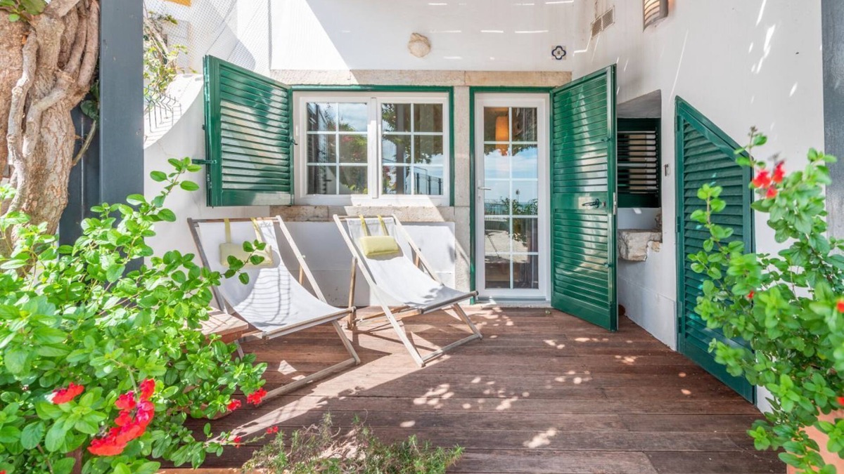Portinho da Arrabida House | JOIVY Elegant Beach Studio