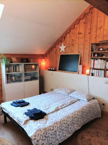 Gilly-sur-Isere House | Jolie chambre châlet Chez Marine