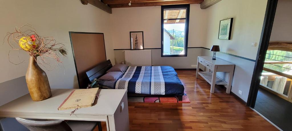 Les Echelles House | Jolie chambre en Chartreuse