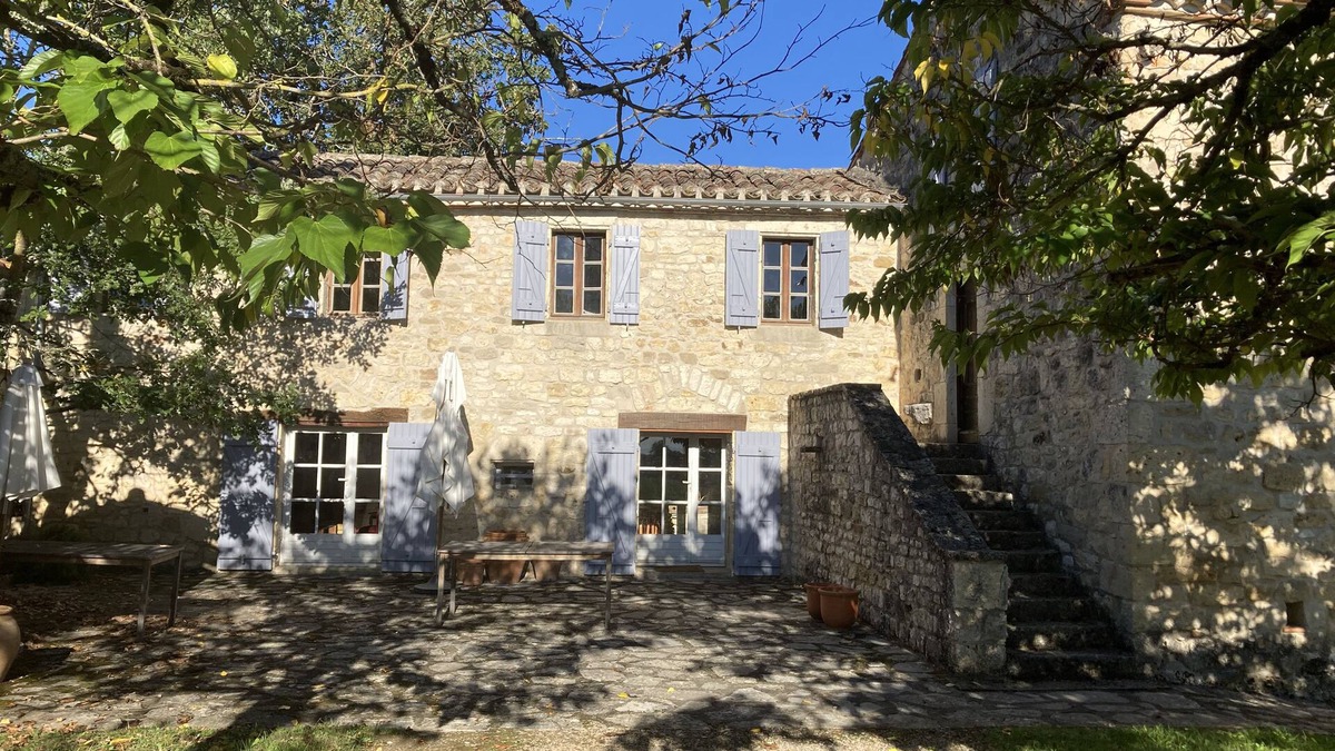 Loubers House | Jolie Ferme Restaurée Avec Piscine Dans le Tarn