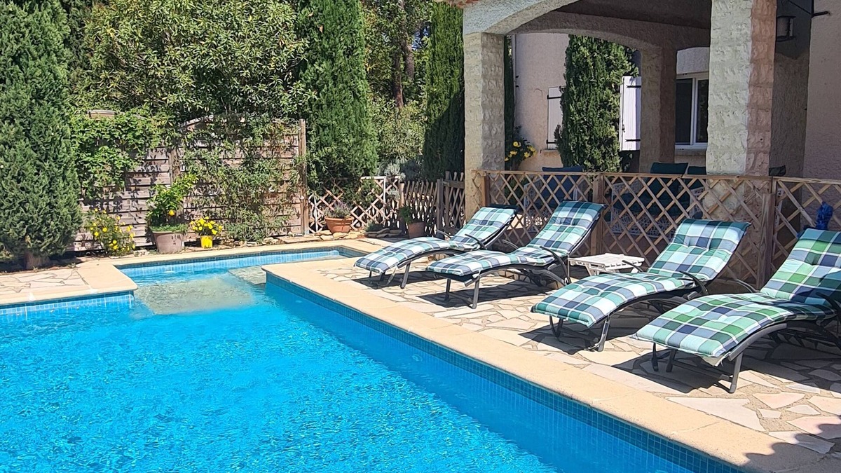 Uchaux House | Jolie Maison de Campagne Avec Piscine Sous le Soleil de la Provence