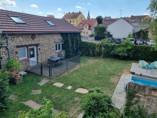 Hericourt Villa | Jolie maison de centre-ville: Le Tournesac