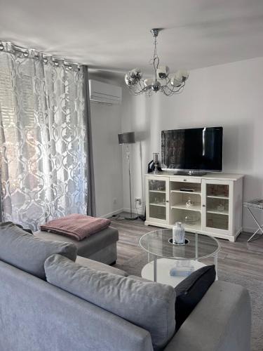 Montlucon Apartment | Jolie maison de ville