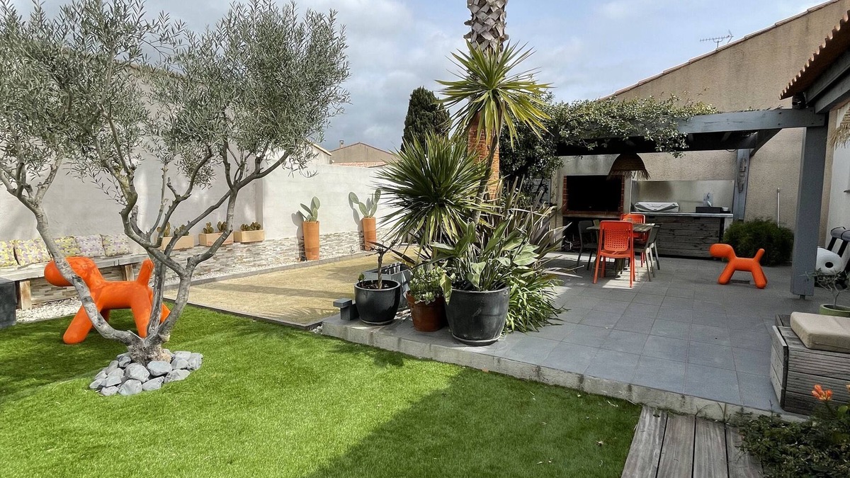 Colombiers Villa | Jolie Villa au Calme Avec Piscine, Boulodrome à 5 mn du Canal du Midi à Pied