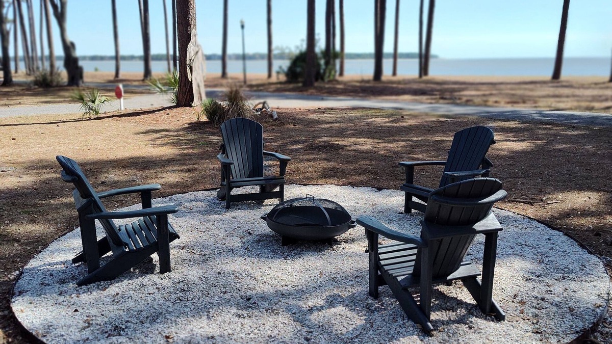 Melrose on the Beach House | JonBie Daufuskie Sea Witch. Golf cart included with booking.