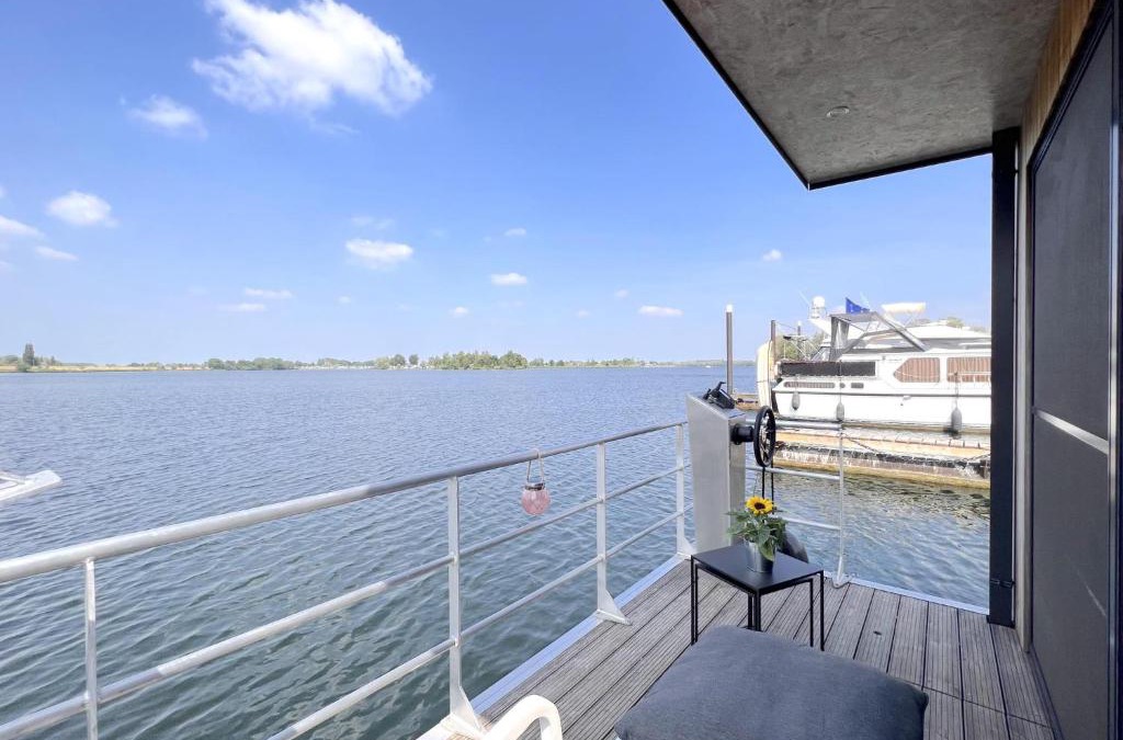 Maasbommel House | Jopies Houseboat