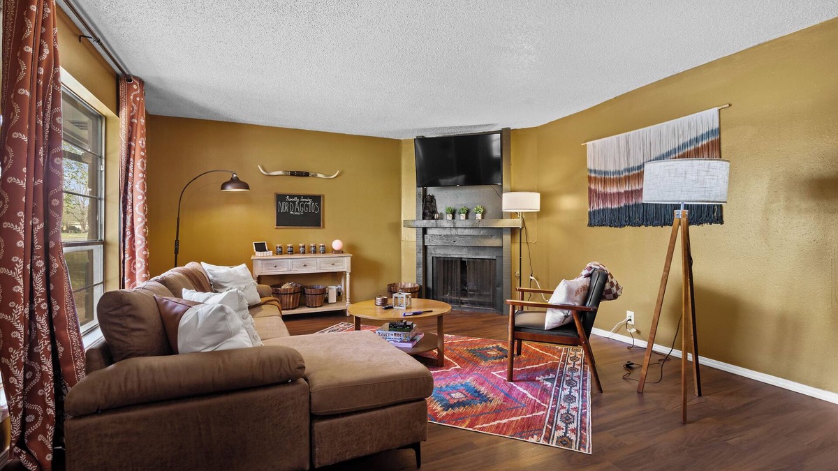 Tulsa House | Joplin Avenue Junction: Two Bedroom Duplex