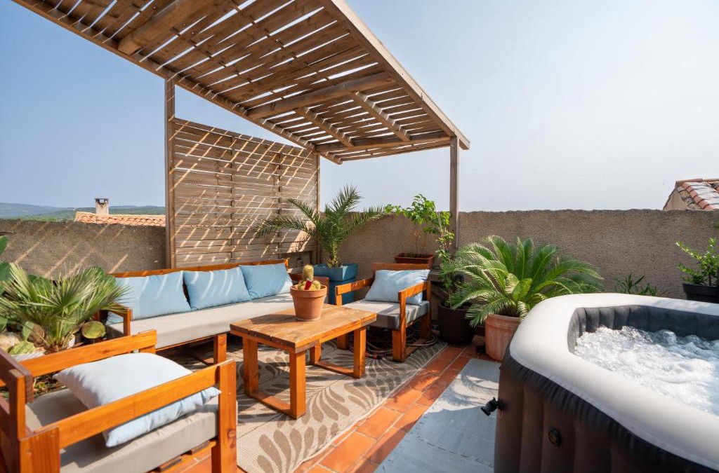 Caux Apartment | Joshroom