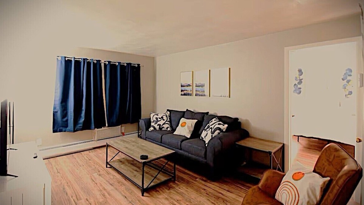 Fairborn Condo | Joshua Jet-Wing, Condo-minutes to Wright Patterson Airforce Base & WSU, WiFi, AC