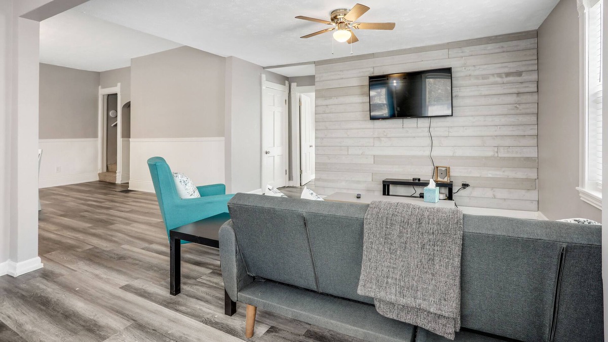 Delaware House | JourneyBNB Peaceful house near OWU