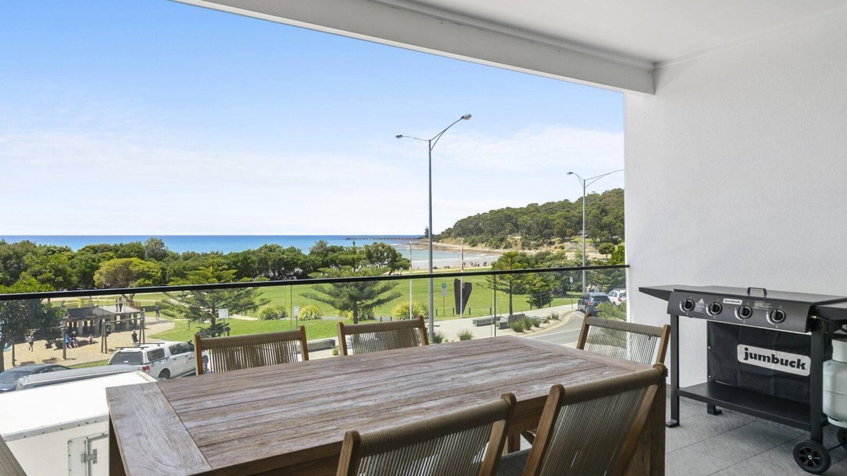 Lorne Apartment | Joy Apartment 1 - Brand New Beachfront Apartment, Views, Linen, WIFI and More