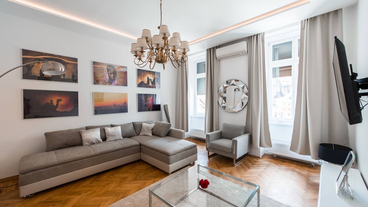 Centrul Vechi Apartment | Joy-of-Living in Piata Sfatului