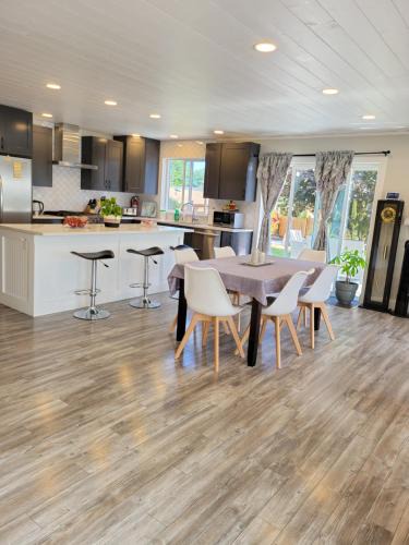 West Sechelt House | JoyVeal’s Homey Place