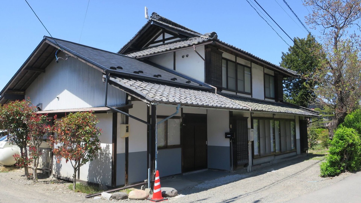 Matsumoto House | 5 minutes from Azumino Interchange! Ideal for families and groups staying together! A private old house that can accommodate up to 14 people in 5 bedrooms! Barbecue available on the terrace!