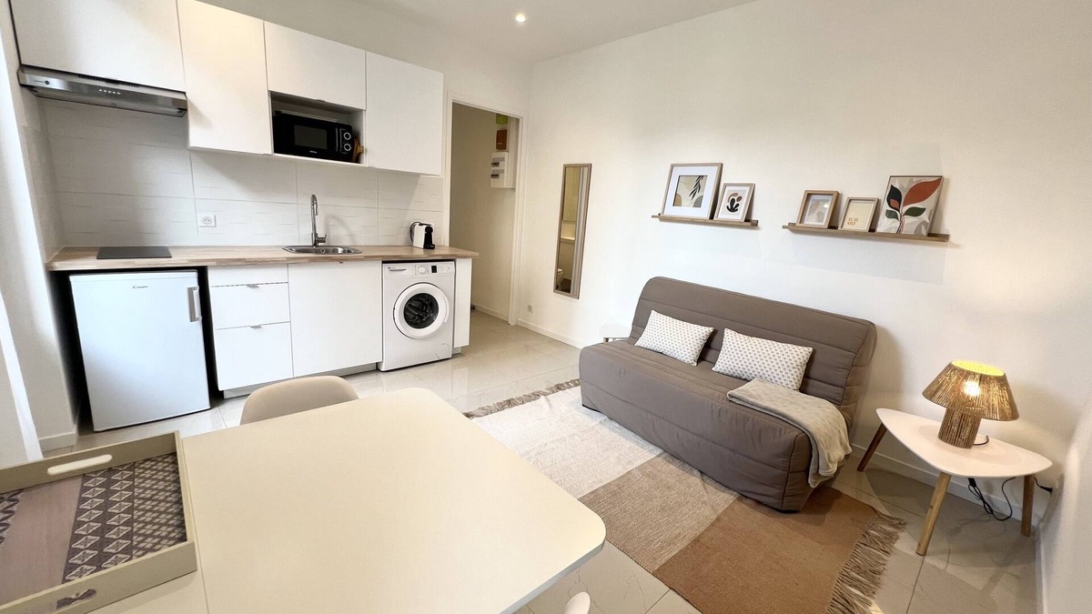 Juan-les-Pins Apartment | JUAN LES PINS CITY CENTER - 4 people