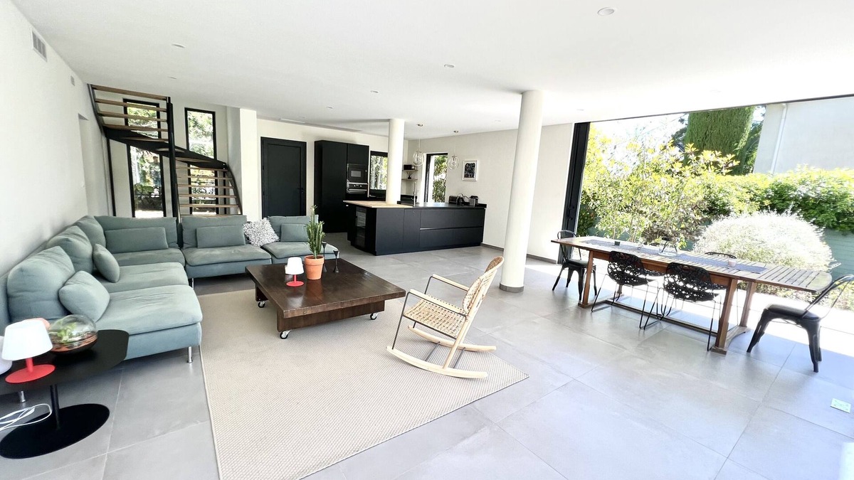 Juan-les-Pins Villa | JUAN LES PINS - INDIVIDUAL VILLA - 8 people