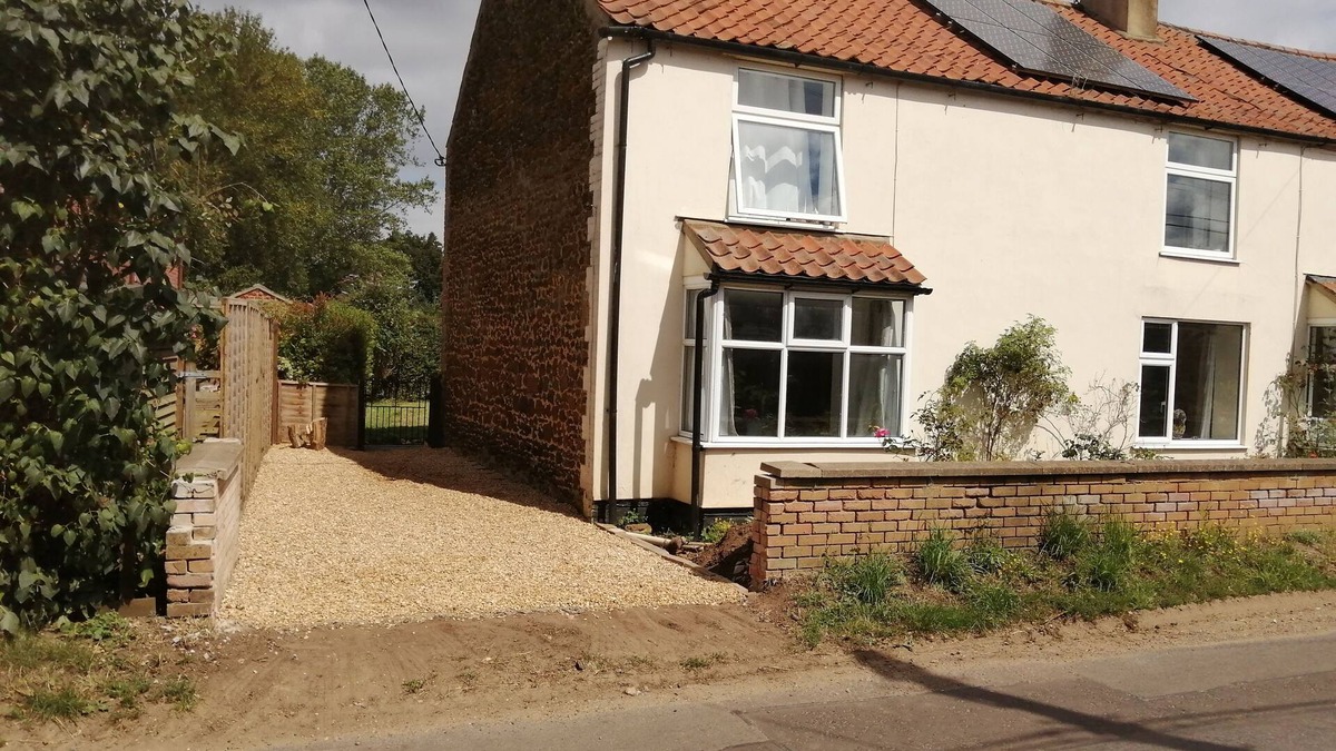 King's Lynn Cottage | Jubilee Annexe is a cosy cottage in a peaceful West Norfolk Village.