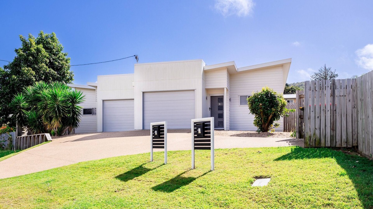Yeppoon House | Judez Place - Central, modern Townhouse