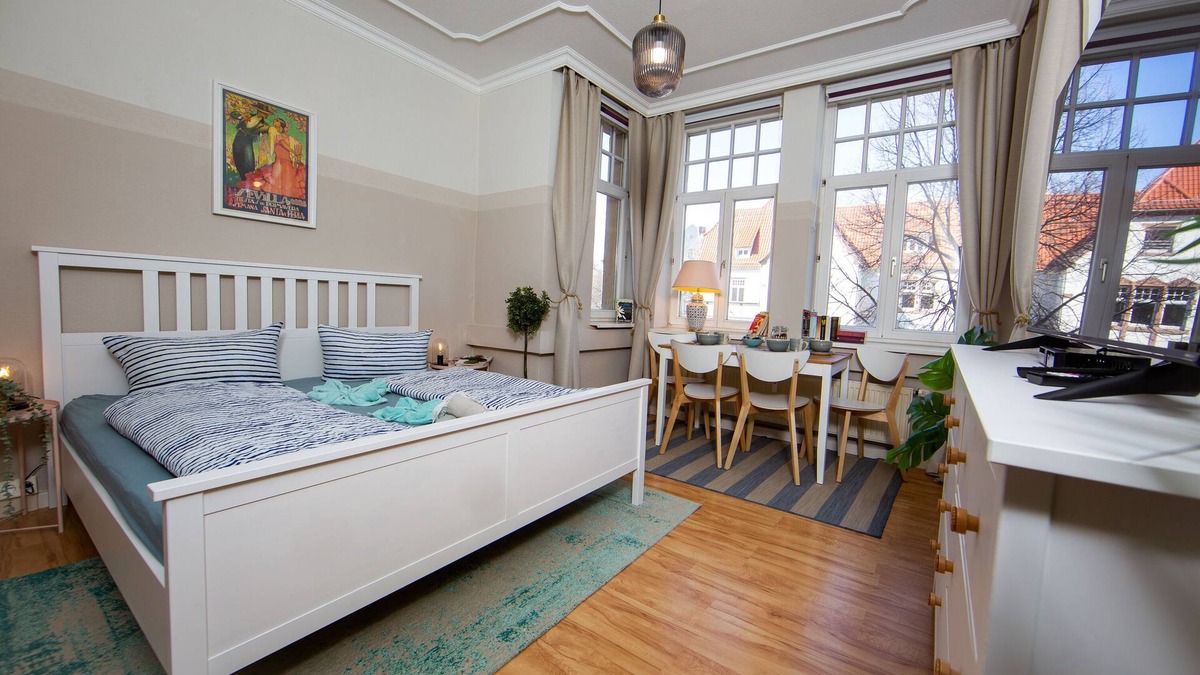Erfurt Old Town Apartment | ★ Jugendstil Flat with 2 Bedrooms in the ❤ of Erfurt ★