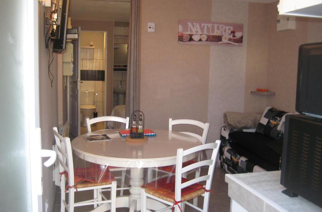 Saint-Die Apartment | jujuouragan