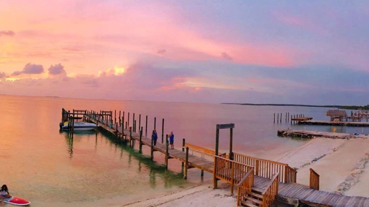 Lower Matecumbe Key Resort | JULY 4th Islamorada BEACH paradise - 2 Bedrooms Boat Slip Ramp Pier Pool Hot Tub