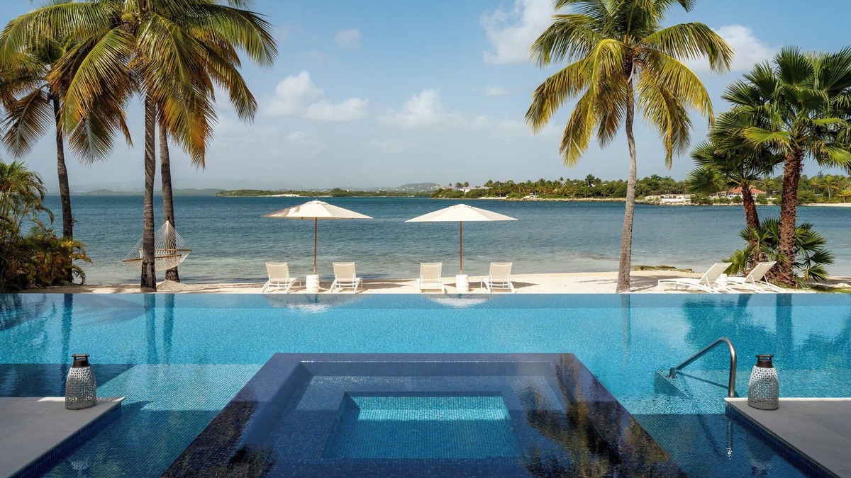 Long Island Hotel | Jumby Bay Island - Oetker Collection