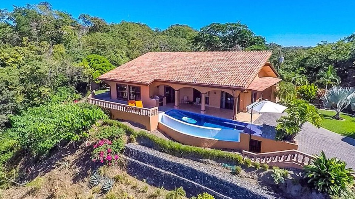 El Ocotal House | Jungle and Ocean Paradise, Infinity Pool, 4BR/3BA - Private location!