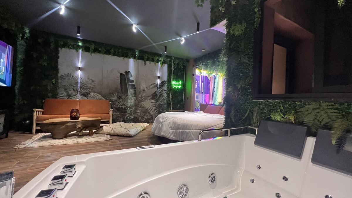 Camp El Ghoul Hotel | Jungle in the heart of Marrakech!