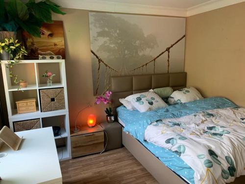 Hellebeekberg Bed & Breakfast | Jungle Magic Room near Atomium , Heyzel Stadium