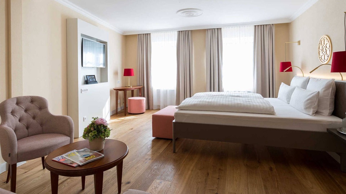 Amorbach Hotel | Junior Suite - Emich's Hotel
