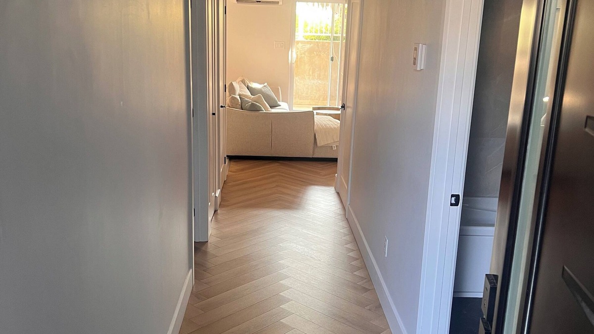 Laval Apartment | Junior Suite LavalnFreshly renovated apartment with High-end appliances