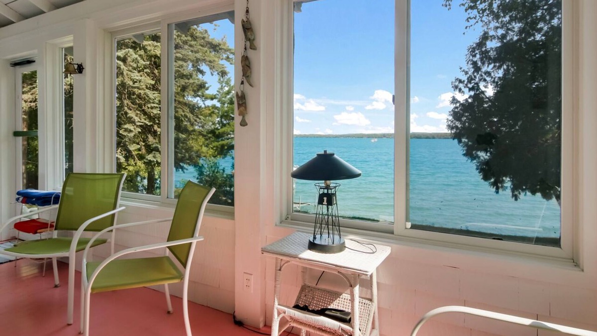 Leland Cottage | Juniper Trail Cottage in Leland on N Lake Leelanau