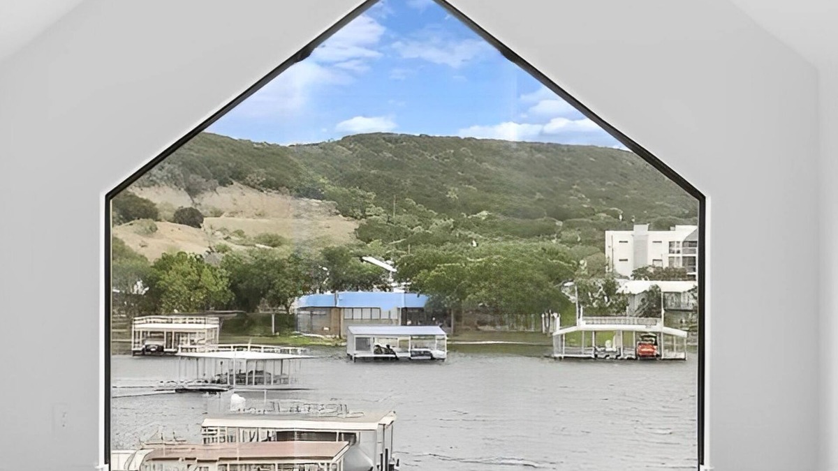 Graford House | Juniper View 🖼️ Serene Cove 🎣 🛶 🏊🏼‍♂️ Deepwater Dock For Your Boats 🚤