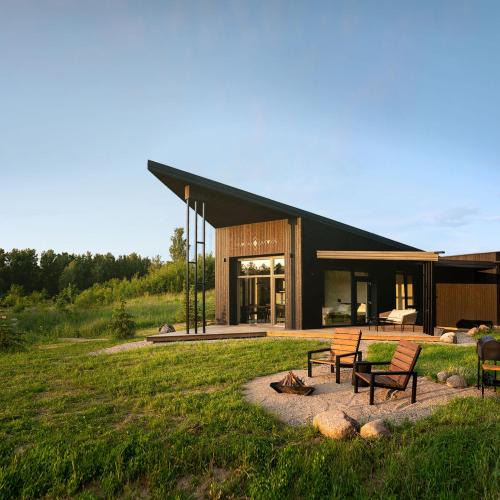 Lithuania House | Juoda Truoba