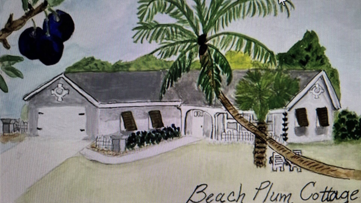 Jupiter House | Jupiter Beach Plum Cottage - Spacious sleeps 6 + guests Cool Pool Tub